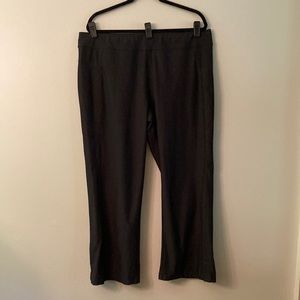 LL Bean Straight Leg Fitness Pants, size XL.